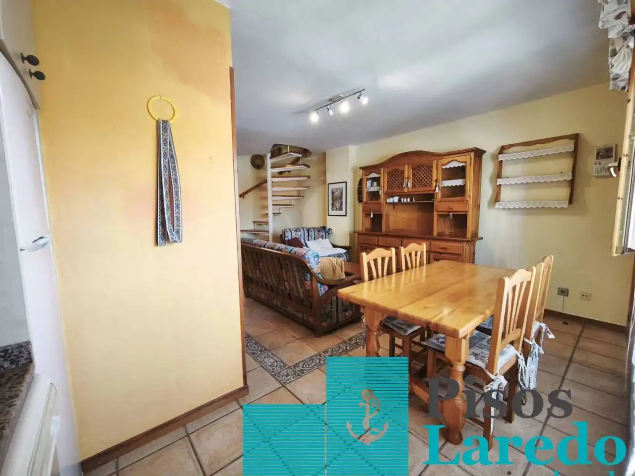 Esszimmer von Maisonette zum Verkauf in Laredo mit Heizung, Parkett und Terrasse