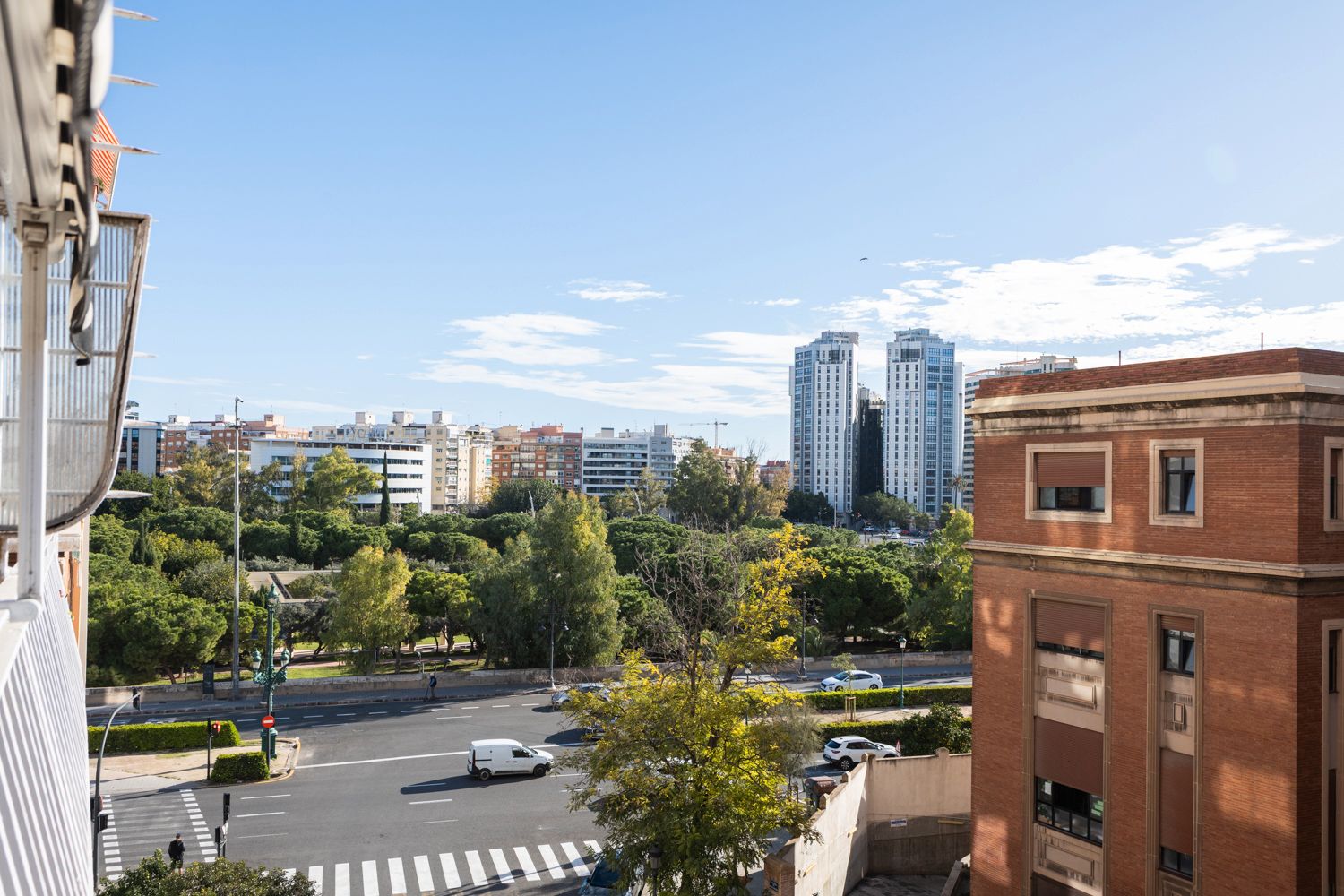 Vista exterior de Apartament de lloguer en  Valencia Capital amb Calefacció i Terrassa