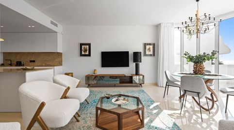 Foto 3 de Apartamento en venta en Urbanización Andalucía Beach, 168, El Velerín, Estepona