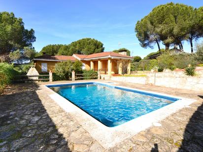 Jardí de Casa o xalet en venda en Almorox amb Calefacció, Jardí privat i Terrassa