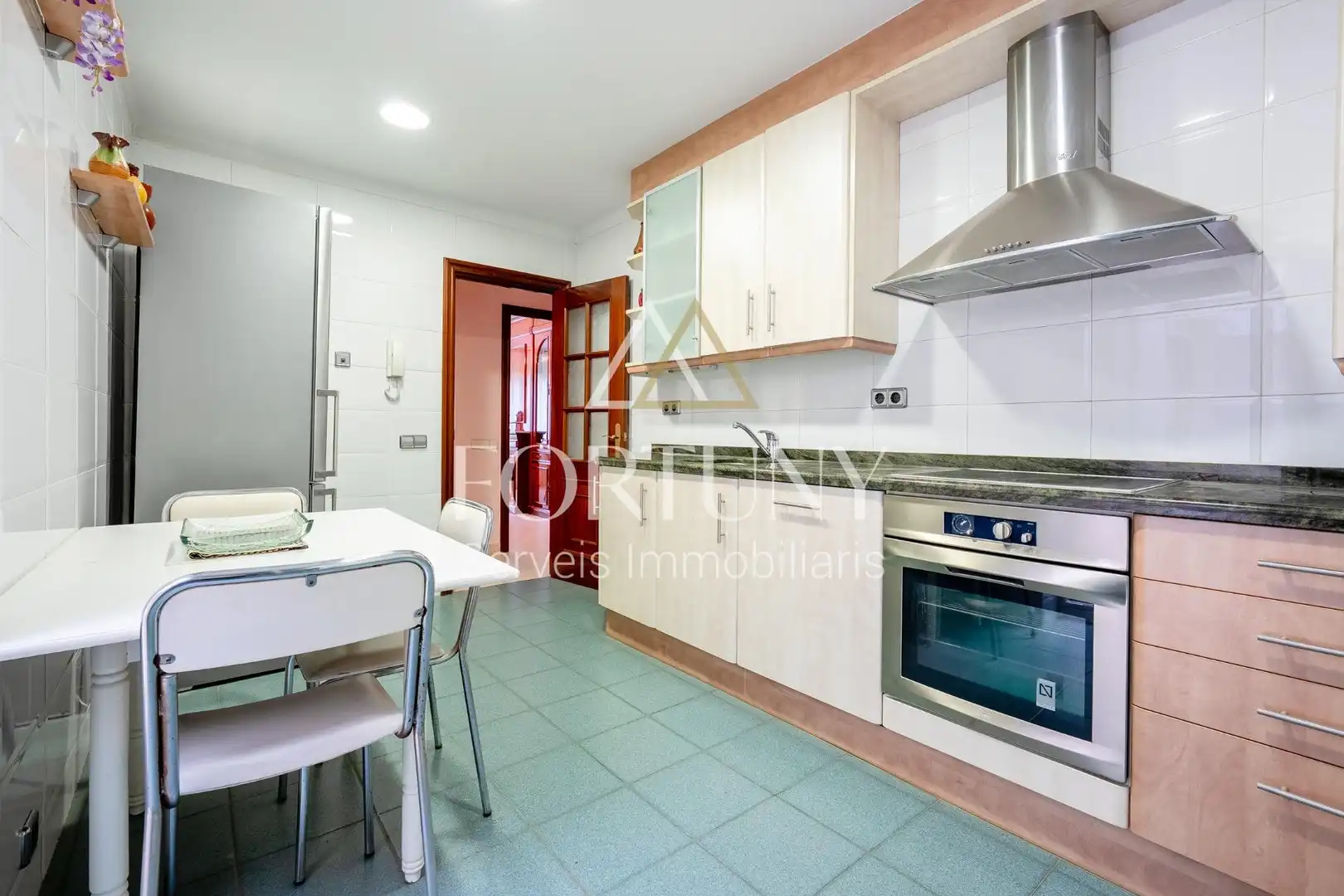 Kitchen of Flat for sale in Reus  with Air Conditioner, Heating and Storage room