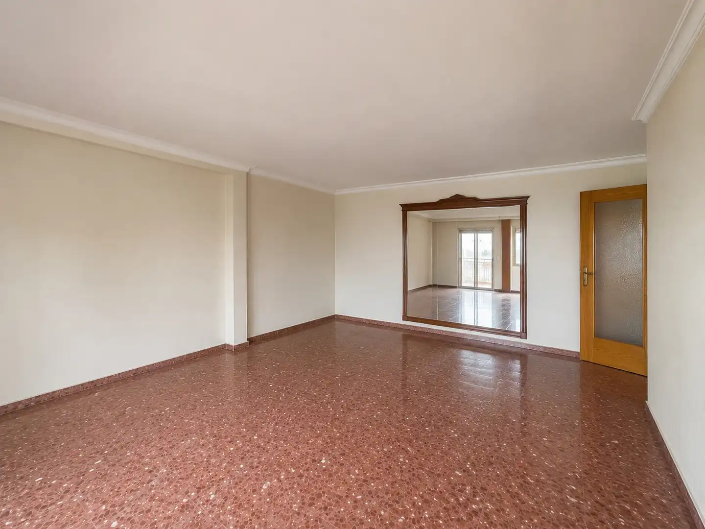 Sala de estar de Piso en venta en Jaén con Calefacción, Terraza y Amueblado