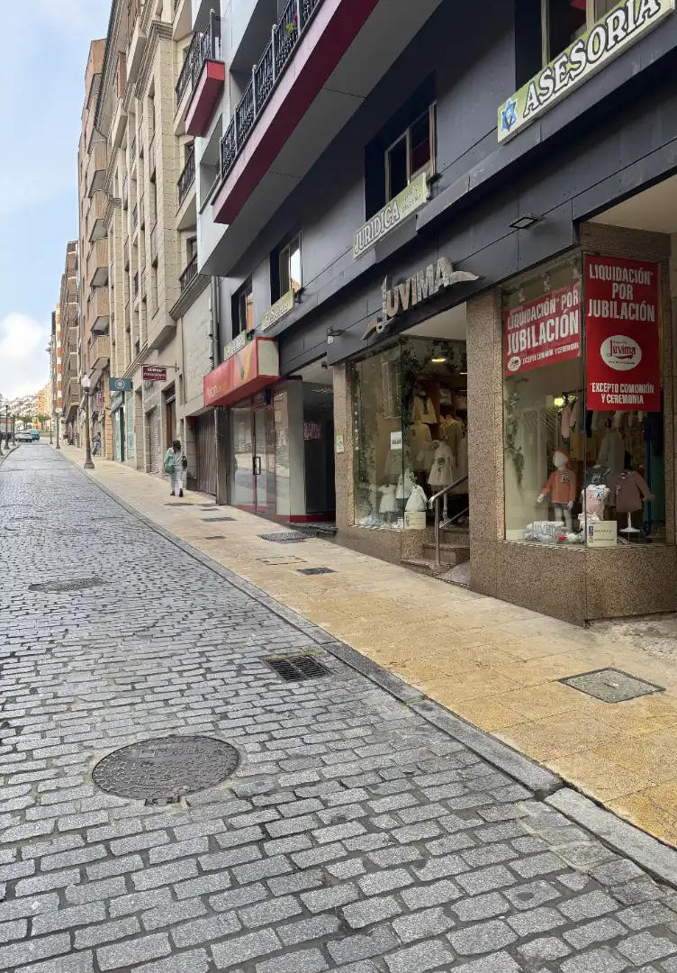 Gewerbefläche zum Verkauf in Calle Cabruñana 2, imagen 6