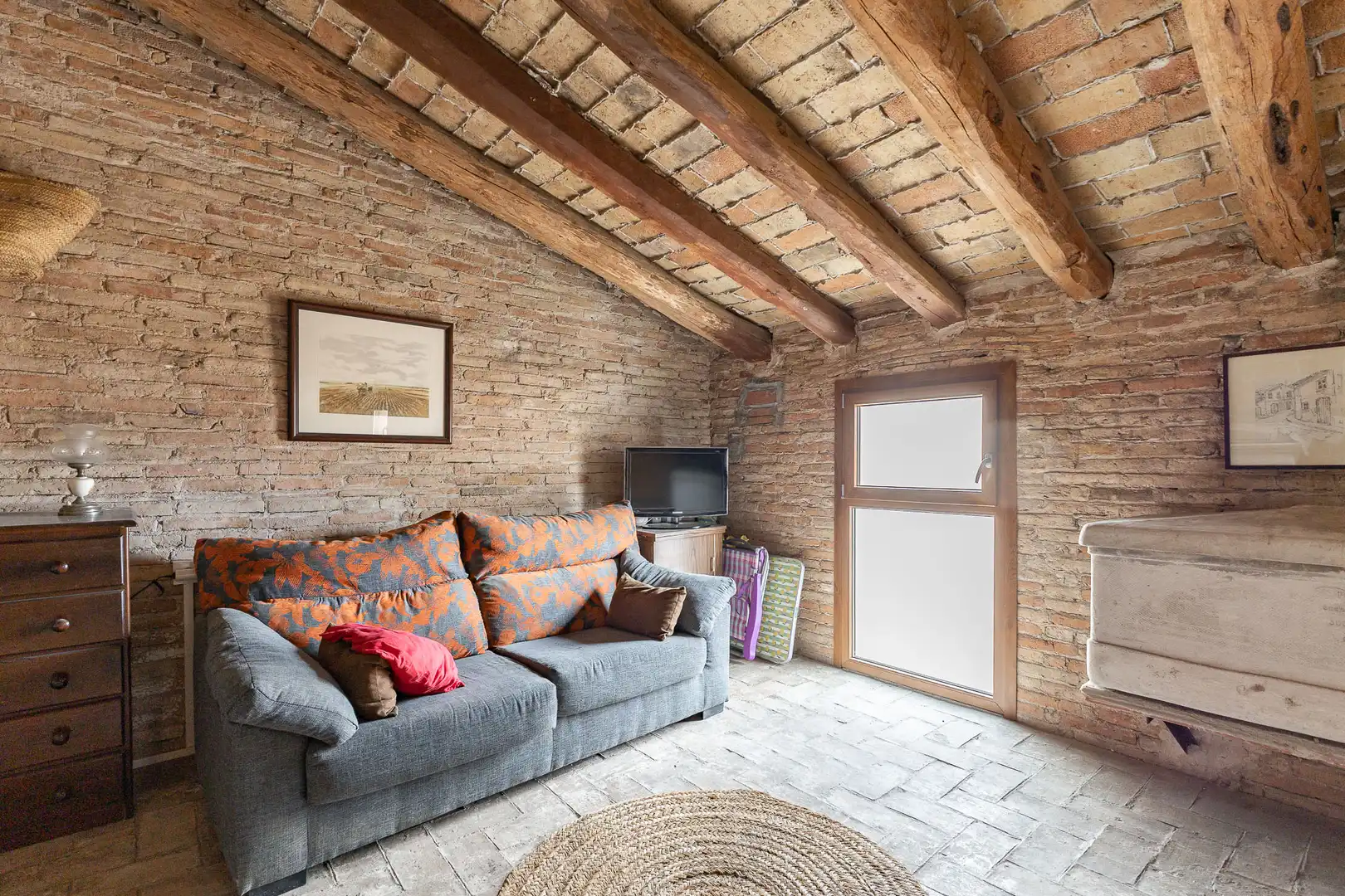 Sala de estar de Casa adosada en venta en Torrelavit con Calefacción y Terraza