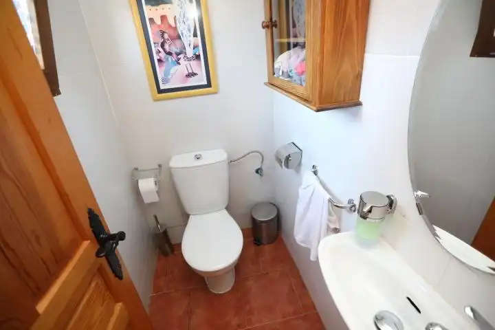 Bany de Finca rústica en venda en Quirós amb Calefacció, Jardí privat i Terrassa
