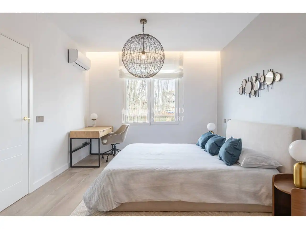 Bedroom of Flat for rent in Madrid  with Air Conditioner, Heating and Terrace