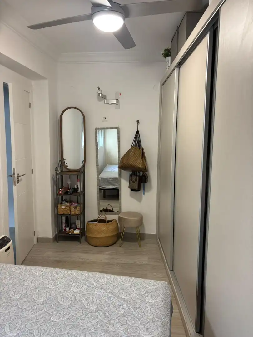 Habitación de Piso en venta en Valencia con Aire acondicionado, Calefacción y Balcón
