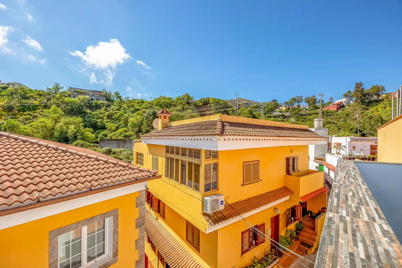 Exterior view of Houses for sale in Vega de San Mateo  with Private garden, Terrace and Furnished