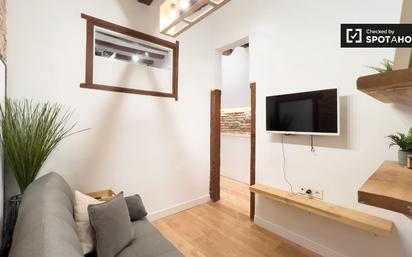 Living room of Flat to rent in  Barcelona Capital  with Air Conditioner, Heating and Furnished