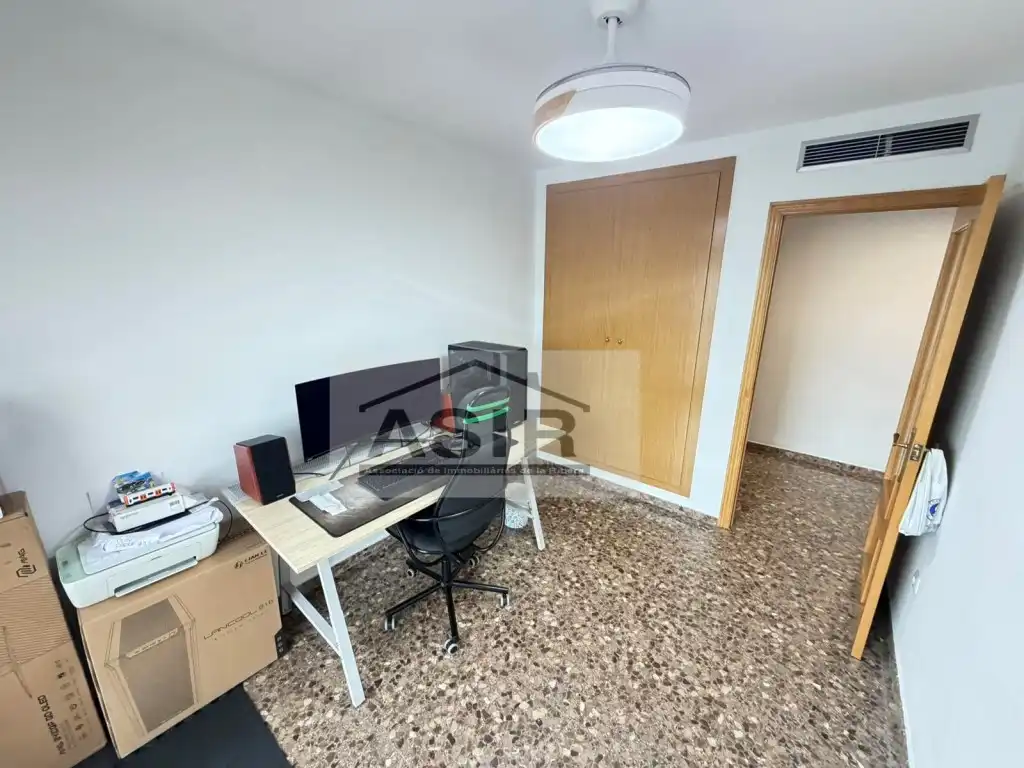 Flat with terrace for sale in Calle Clara Campoamor, imagen 30