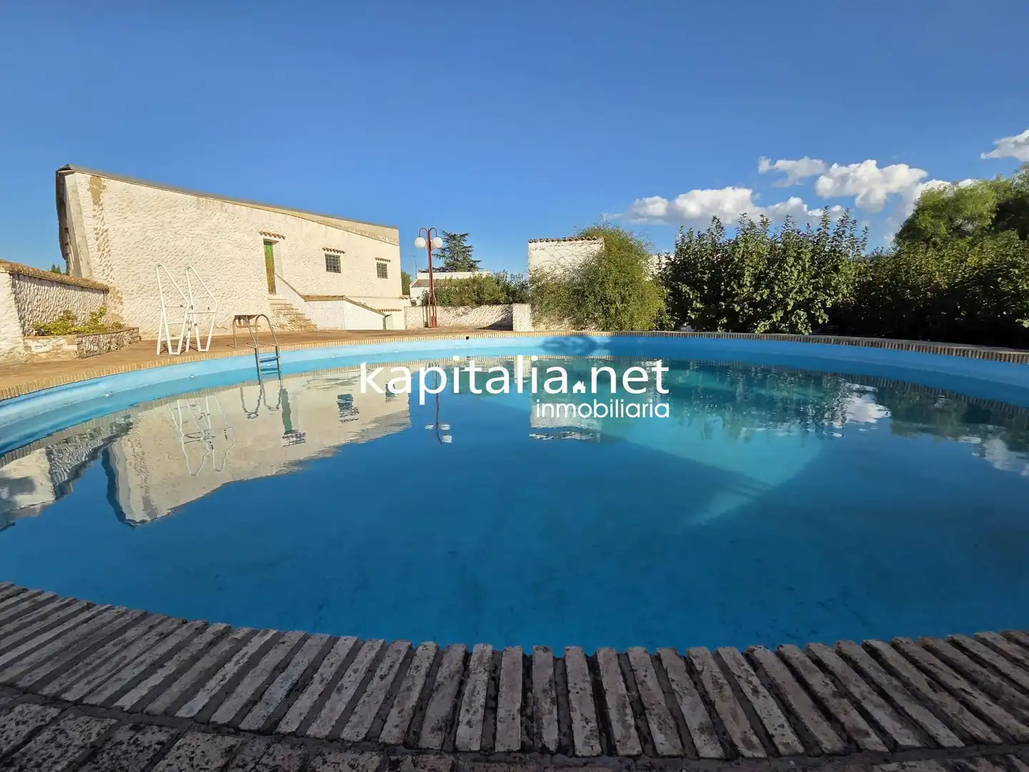 Piscina de Casa o xalet en venda en Ontinyent amb Jardí privat, Traster i Piscina comunitària