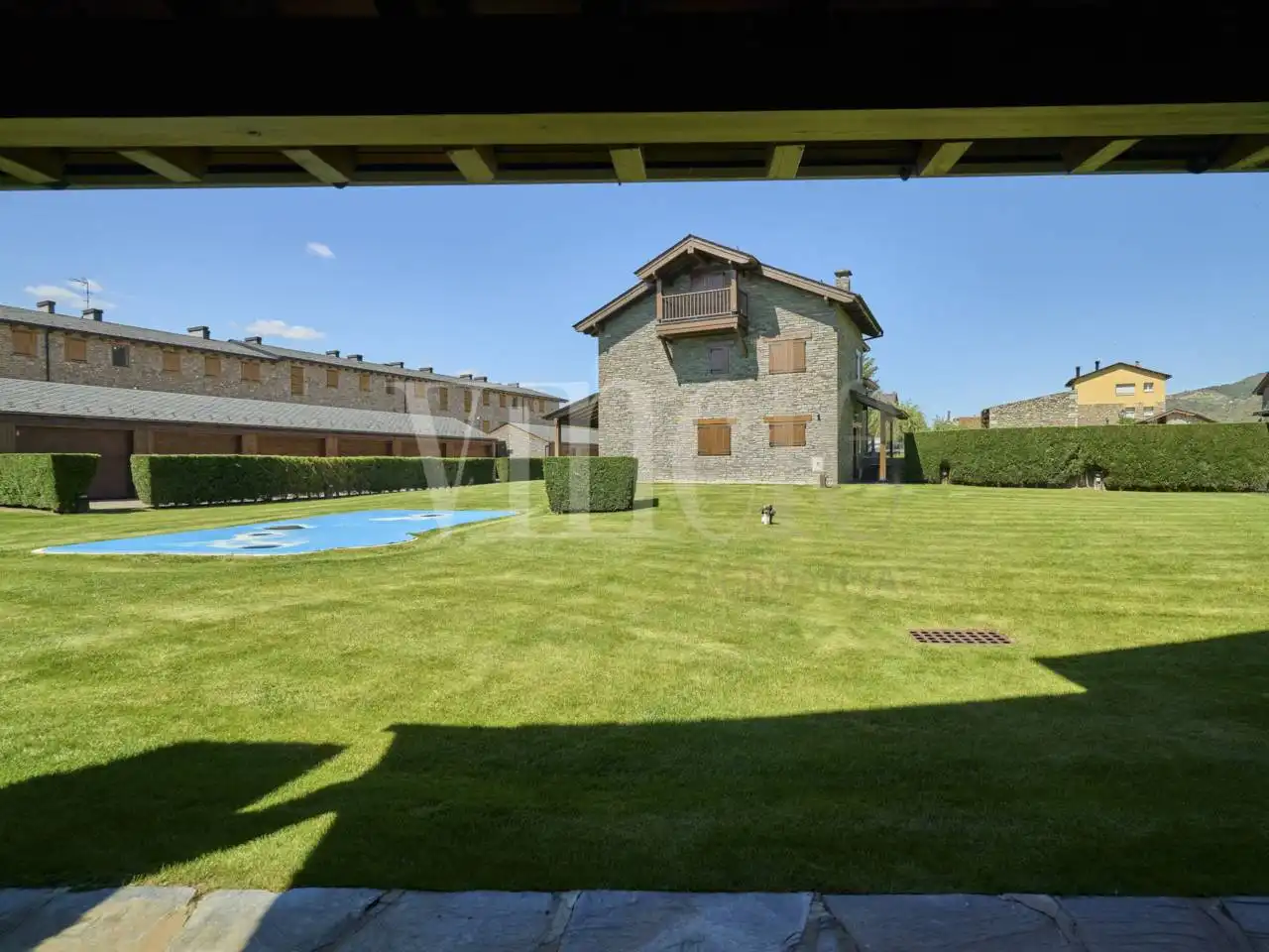 Jardí de Casa adosada en venda en Bellver de Cerdanya amb Calefacció, Parquet i Terrassa