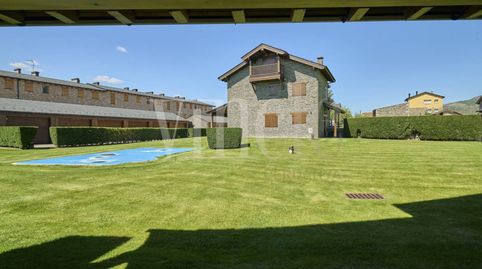 Foto 3 de Casa adosada en venta en Urbanizacion Serrat del Pla de Tomet, Bellver de Cerdanya, Lleida