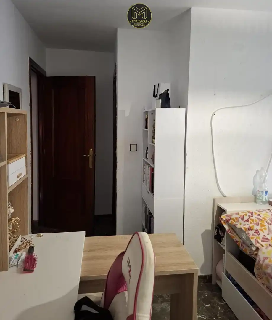Dormitori de Pis de lloguer en Jaén amb Aire condicionat i Calefacció