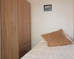 Dormitori de Apartament per a compartir en  Barcelona Capital amb Aire condicionat, Calefacció i Moblat