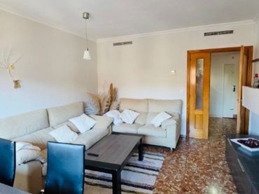 Flat with balcony for sale in Saladar
