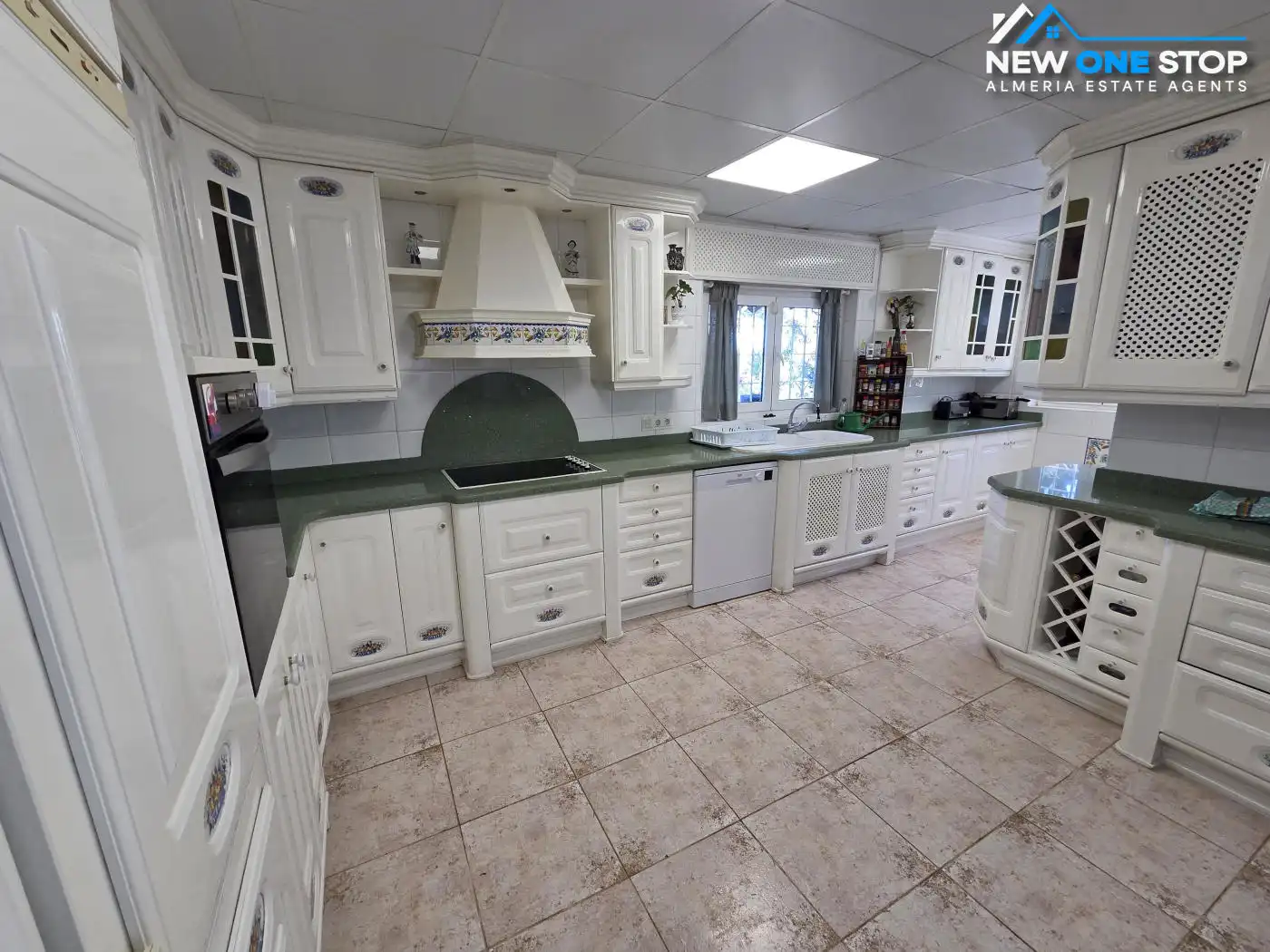 Cocina de Casa o chalet en venta en Mojácar con Aire acondicionado, Calefacción y Jardín privado