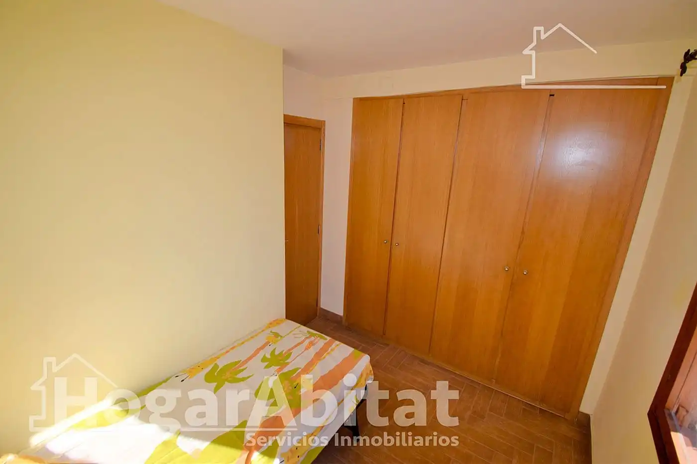 Schlafzimmer von Haus oder Chalet zum Verkauf in Castellón de la Plana / Castelló de la Plana mit Terrasse, Abstellraum und Schwimmbad