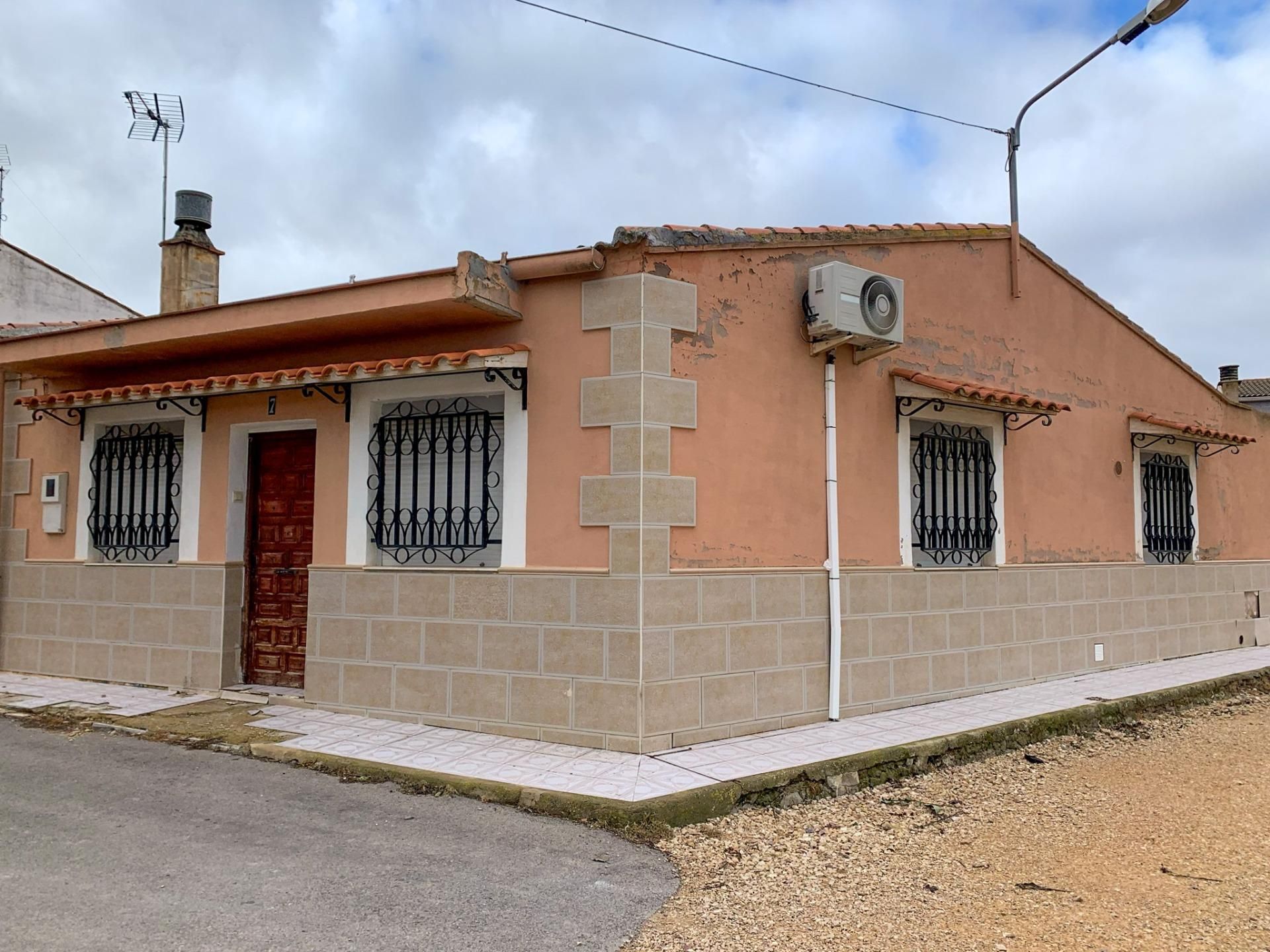 Country house for sale in Calle LOPE DE VEGA-LAS CUEVAS, Utiel