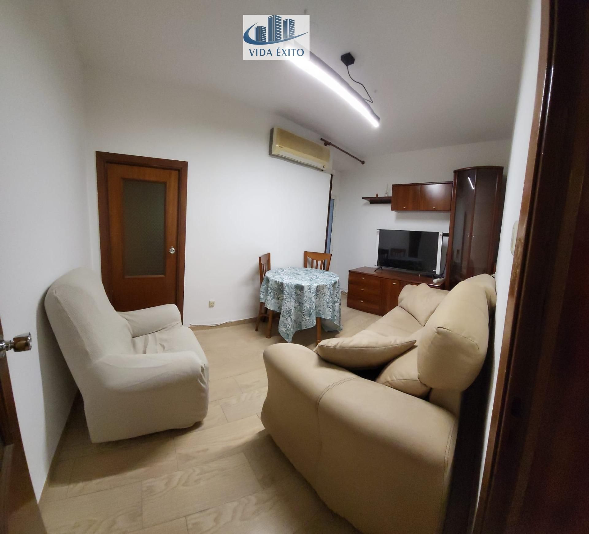 Sala d'estar de Pis en venda en  Jaén Capital amb Aire condicionat, Calefacció i Balcó