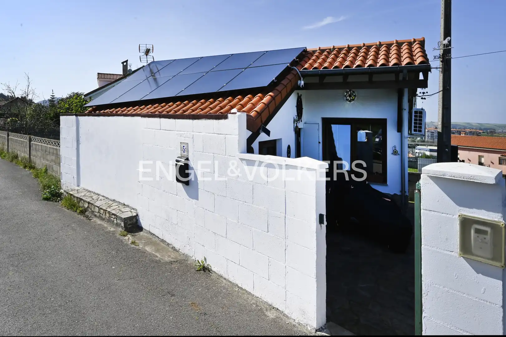 Vista exterior de Casa o chalet en venta en Camargo con Calefacción y Terraza