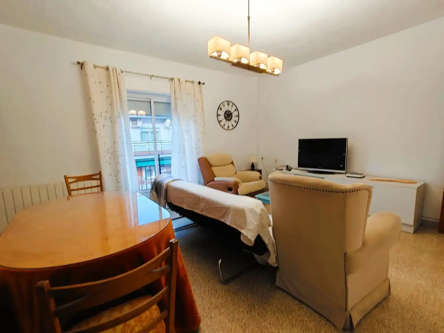 Room in Calle Dr, Pareja Yebenes, Plaza de Toros