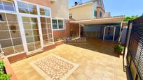 Vista exterior de Casa adosada en venda en Cabanillas del Campo amb Aire condicionat, Calefacció i Parquet