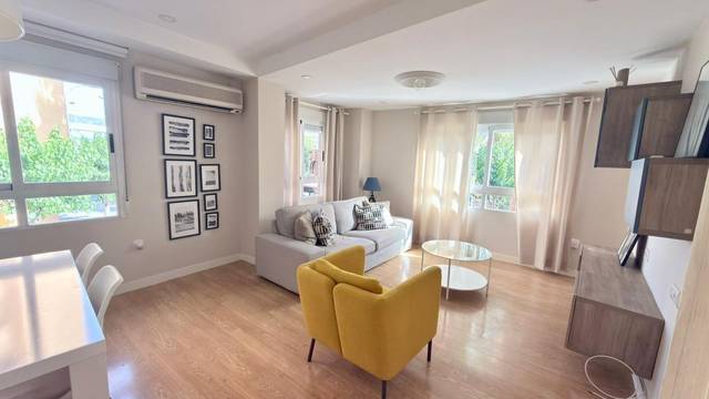 Apartamento en Venta en Calle de Diego Hernández en El Carmen