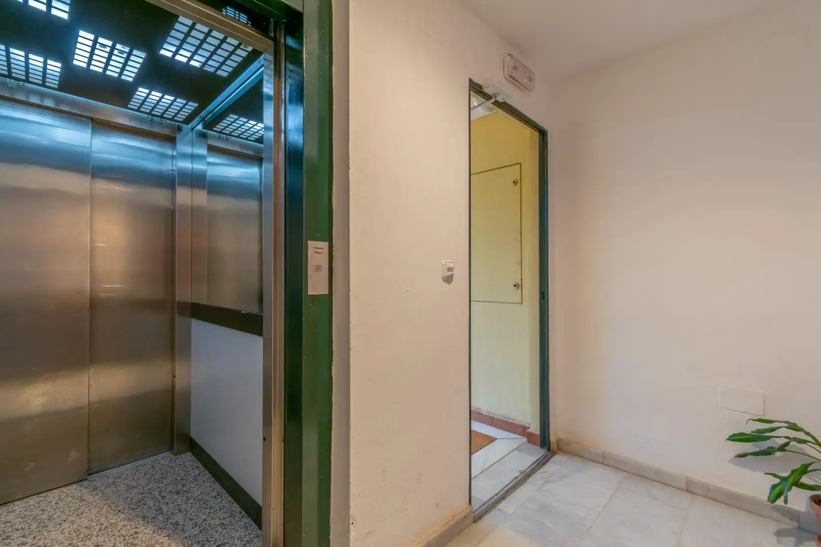 Piso en venta en Cartagena con Aire acondicionado, Terraza y Trastero