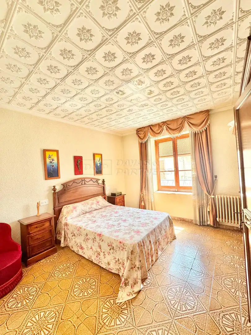 Habitación de Edificio en venta en El Pinós / Pinoso