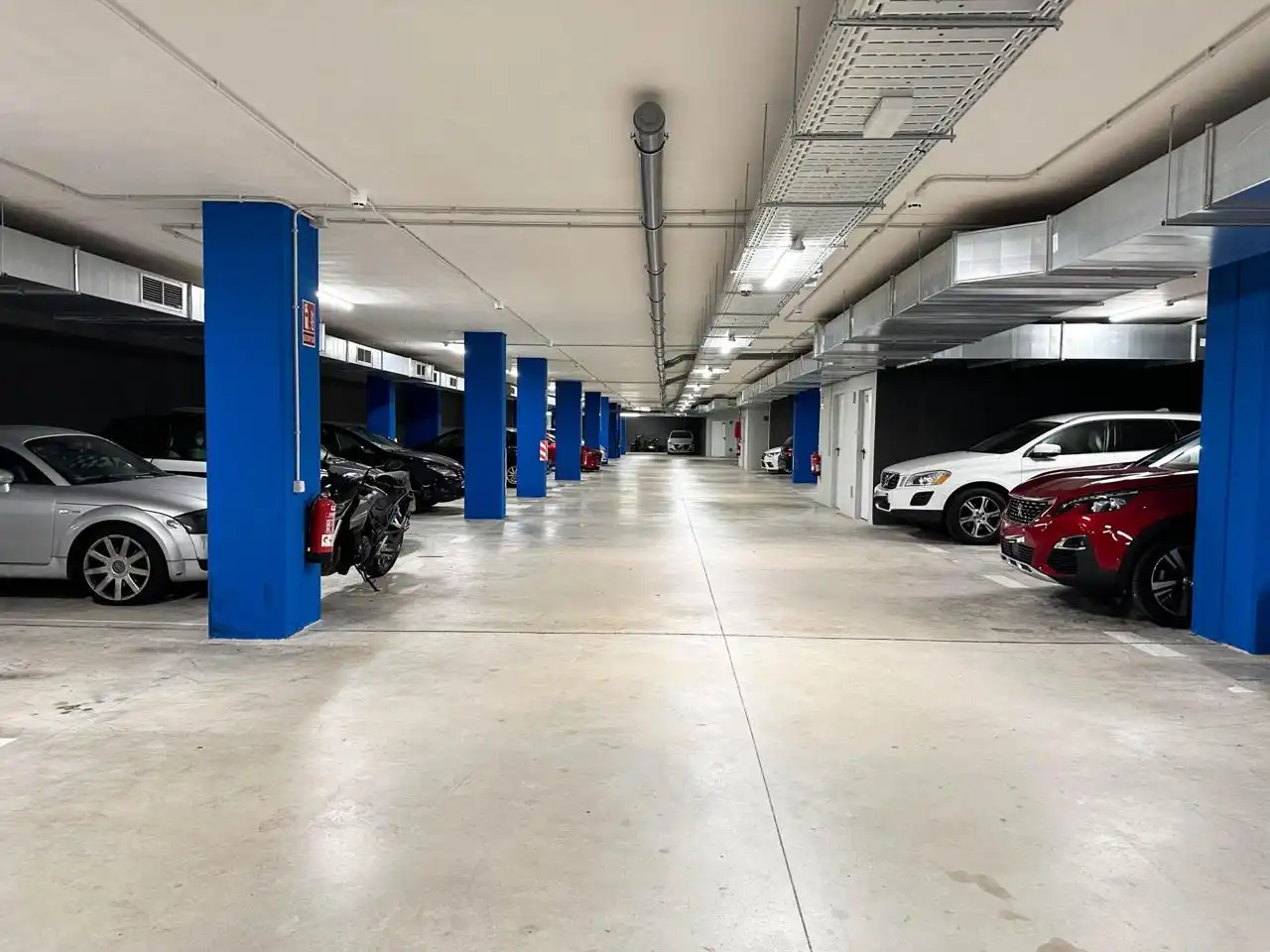 Parking de Piso en venta en Terrassa con Aire acondicionado, Calefacción y Parquet