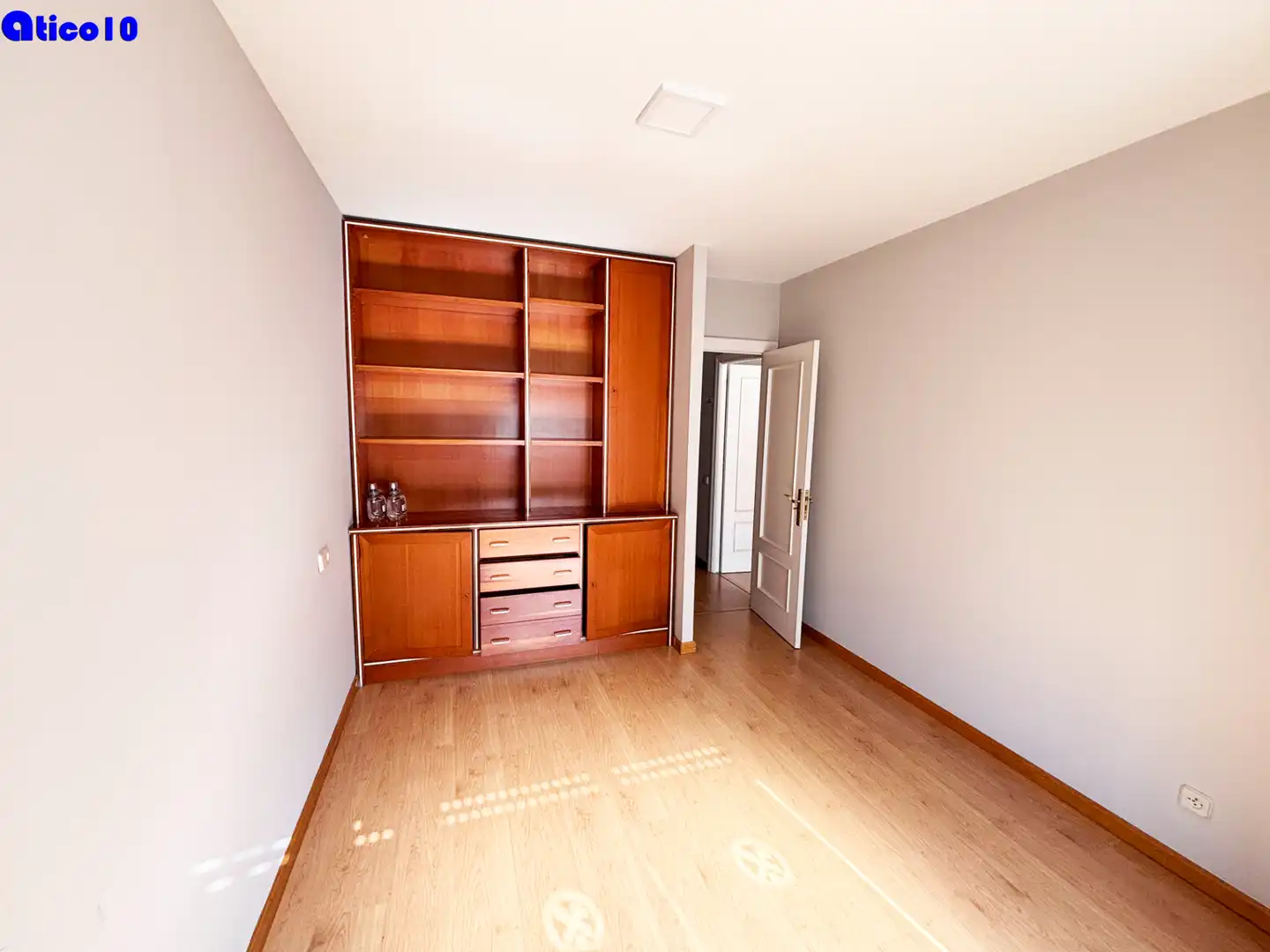 Schlafzimmer von Wohnung zum Verkauf in Oviedo  mit Heizung