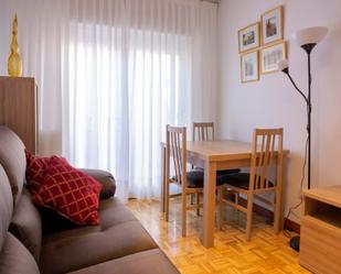 Sala d'estar de Pis de lloguer en  Madrid Capital amb Calefacció i Terrassa