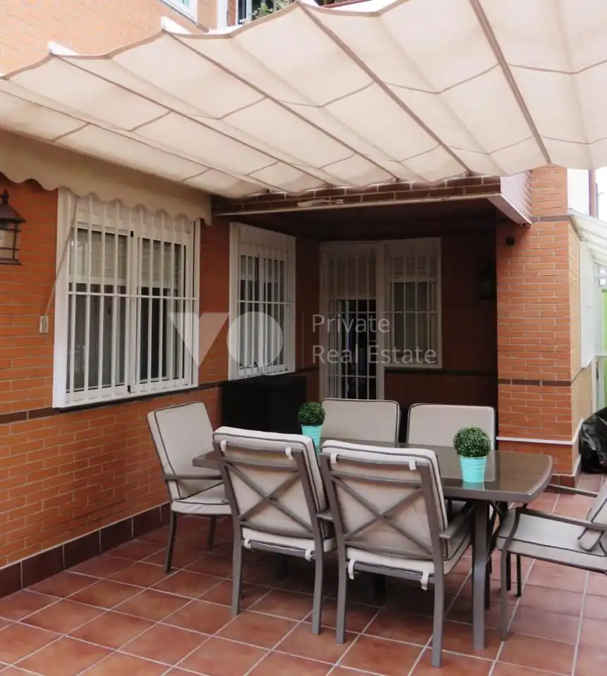 Terraza de Planta baja en venta en Boadilla del Monte con Aire acondicionado, Calefacción y Jardín privado