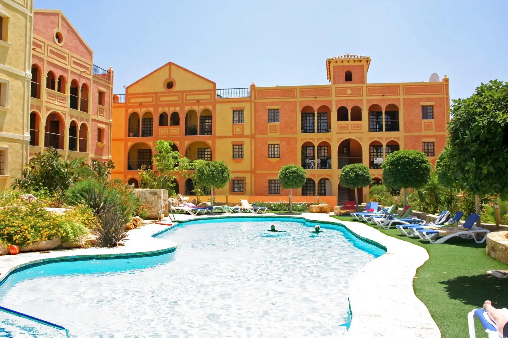 Exterior view of Flat for sale in Cuevas del Almanzora  with Swimming Pool