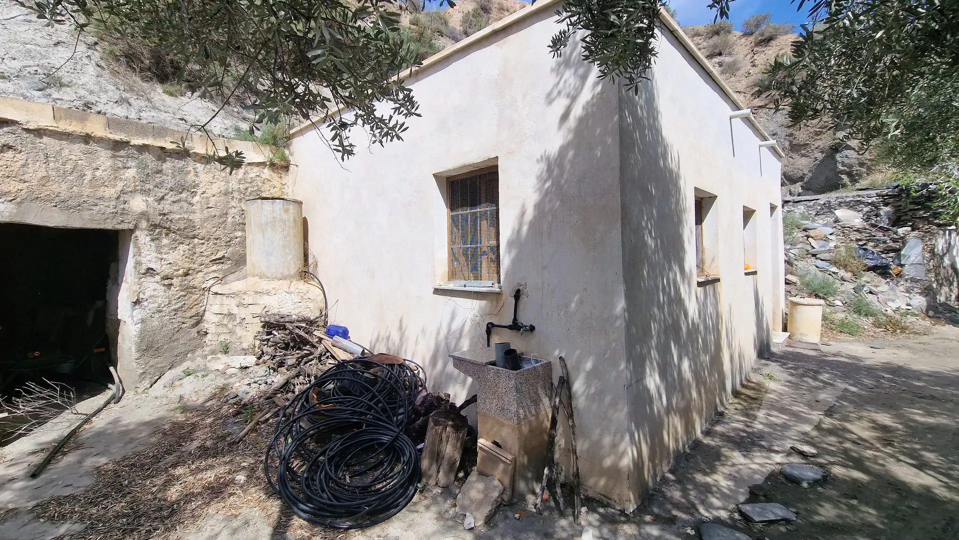 Vista exterior de Finca rústica en venda en Canjáyar amb Jardí privat i Moblat