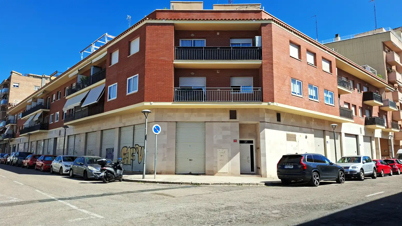 Exterior view of Commercial properties for sale in Reus