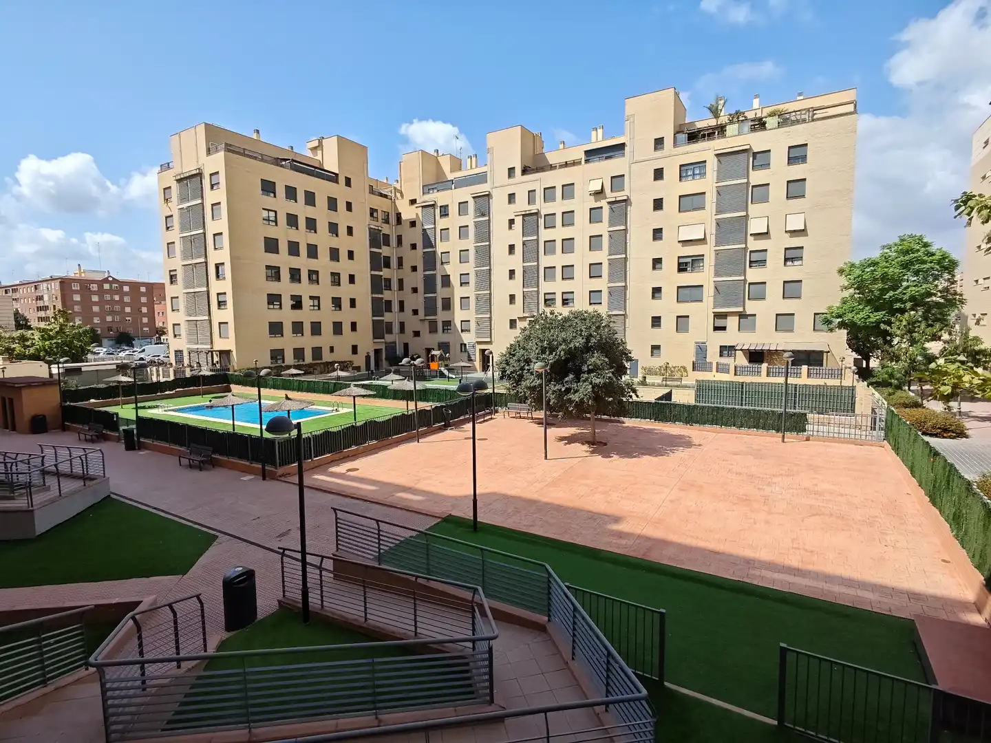 Vista exterior de Piso de alquiler en Valencia con Aire acondicionado, Calefacción y Jardín privado
