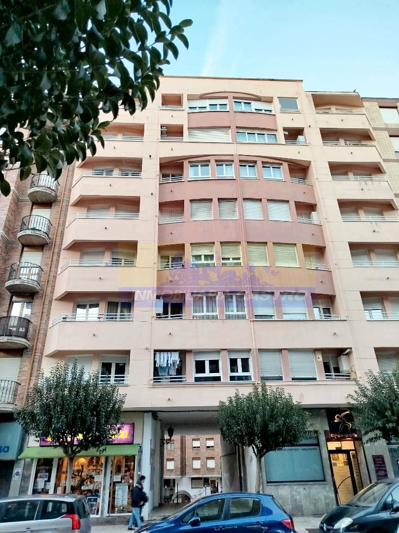 Pis en venda a Calle Leonardo Rucabado, Centro