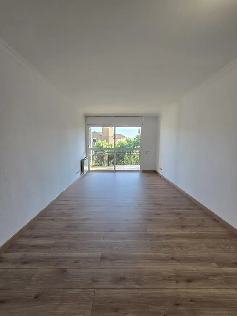 Sala d'estar de Pis en venda en Sant Adrià de Besòs amb Calefacció i Balcó