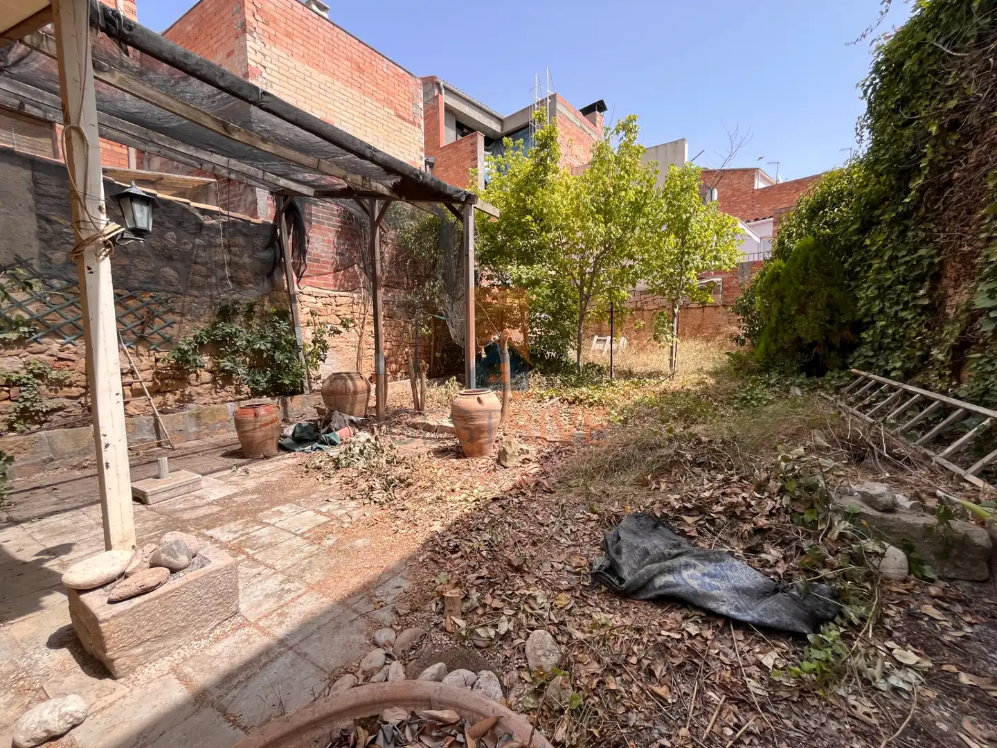 Jardín de Casa o chalet en venta en Cervià de Les Garrigues con Calefacción, Jardín privado y Amueblado