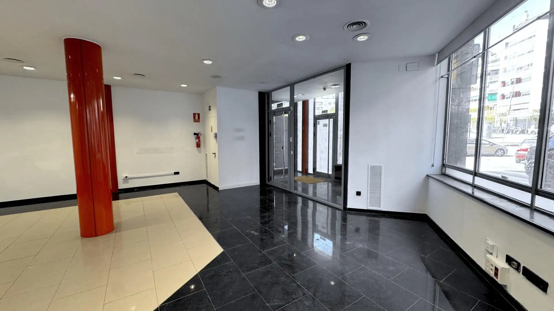 Local commercial à louer à Avenida JOSEP TARRADELLAS,DE, imagen 7