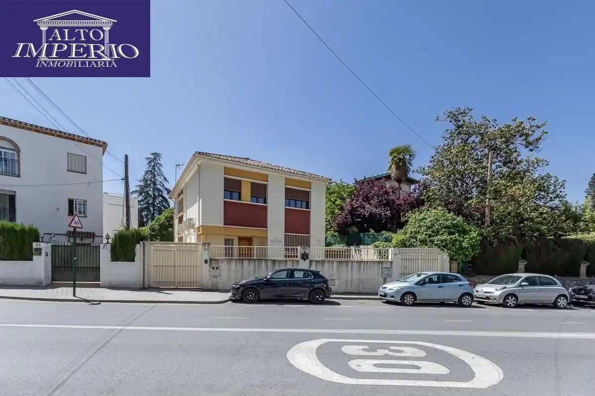 Exterior view of Houses for sale in Granada  with Air Conditioner, Heating and Private garden