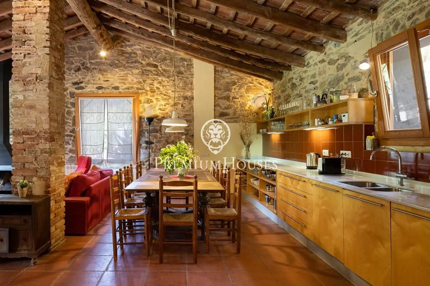 Cuina de Finca rústica en venda en Alcover amb Calefacció, Jardí privat i Terrassa