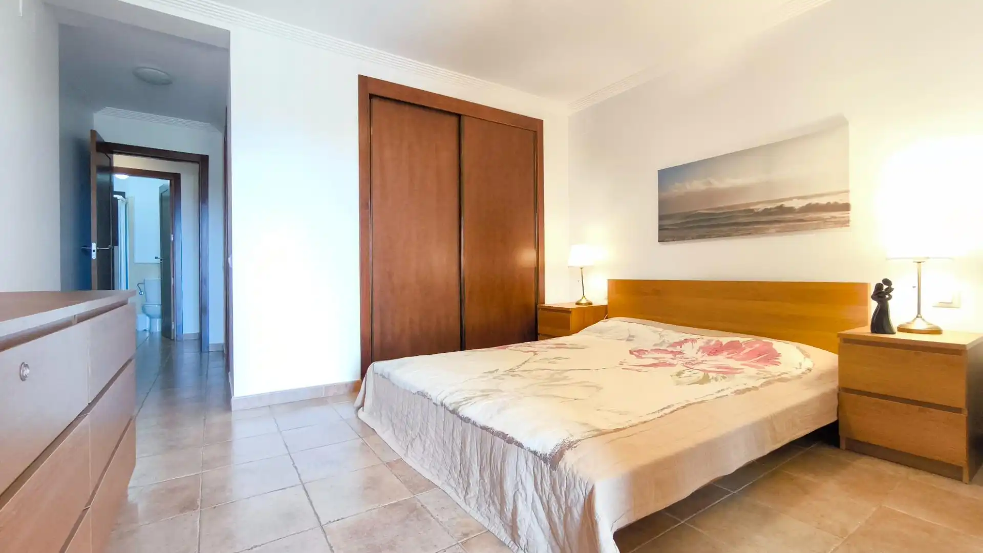 Habitación de Apartamento de alquiler en Ayamonte con Terraza, Amueblado y Piscina comunitaria