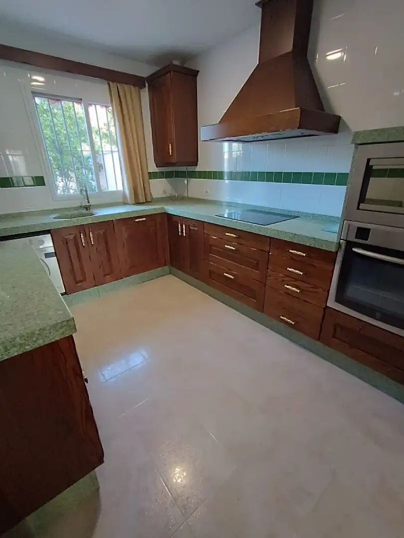 Terraced house with terrace for sale in Jerez Sur