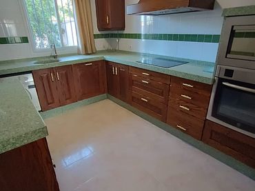 Adossat amb balcó en venda a Jerez Sur