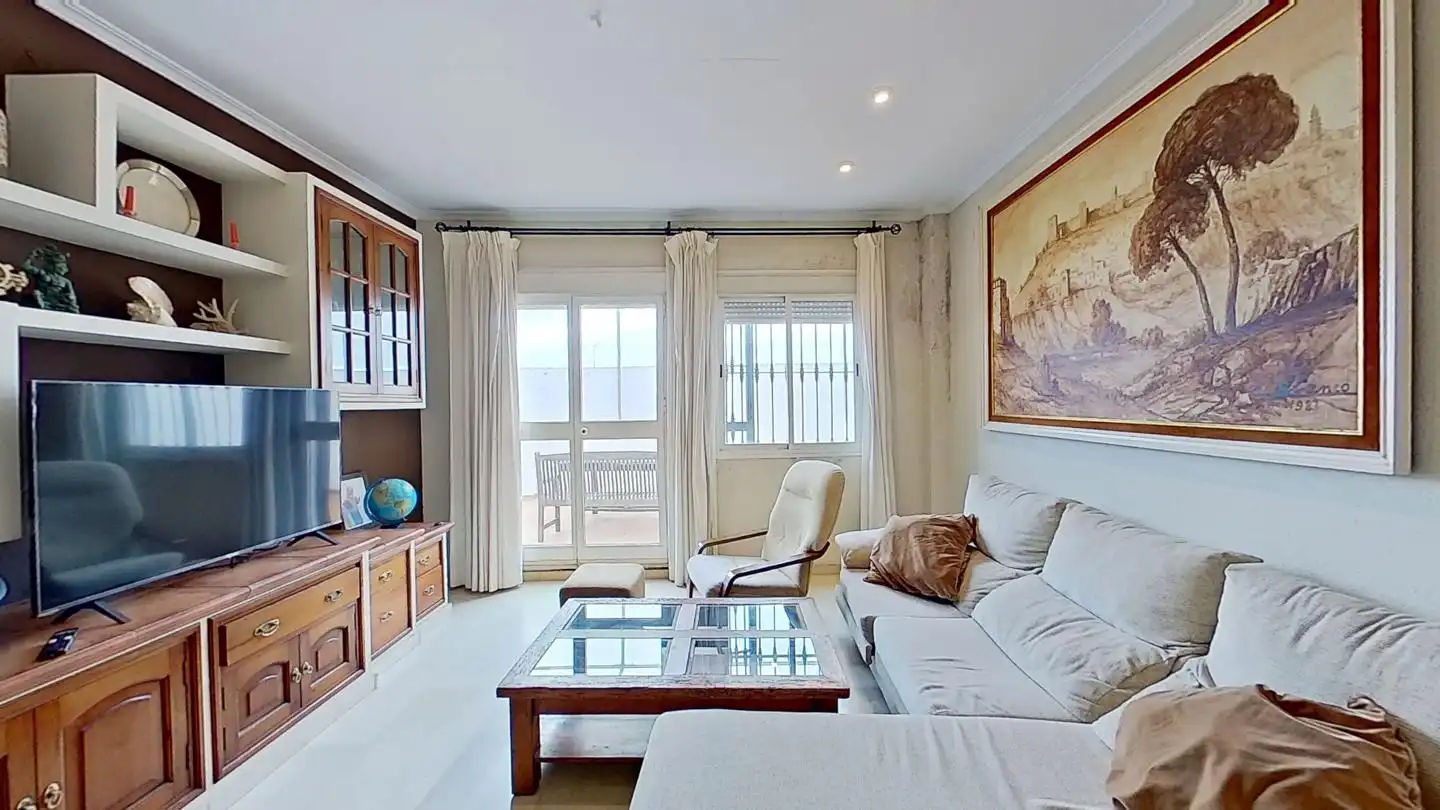Sala de estar de Casa o chalet en venta en Alcalá de Guadaira con Aire acondicionado y Terraza