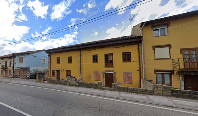 Casa-chalet en Venta en Revilla