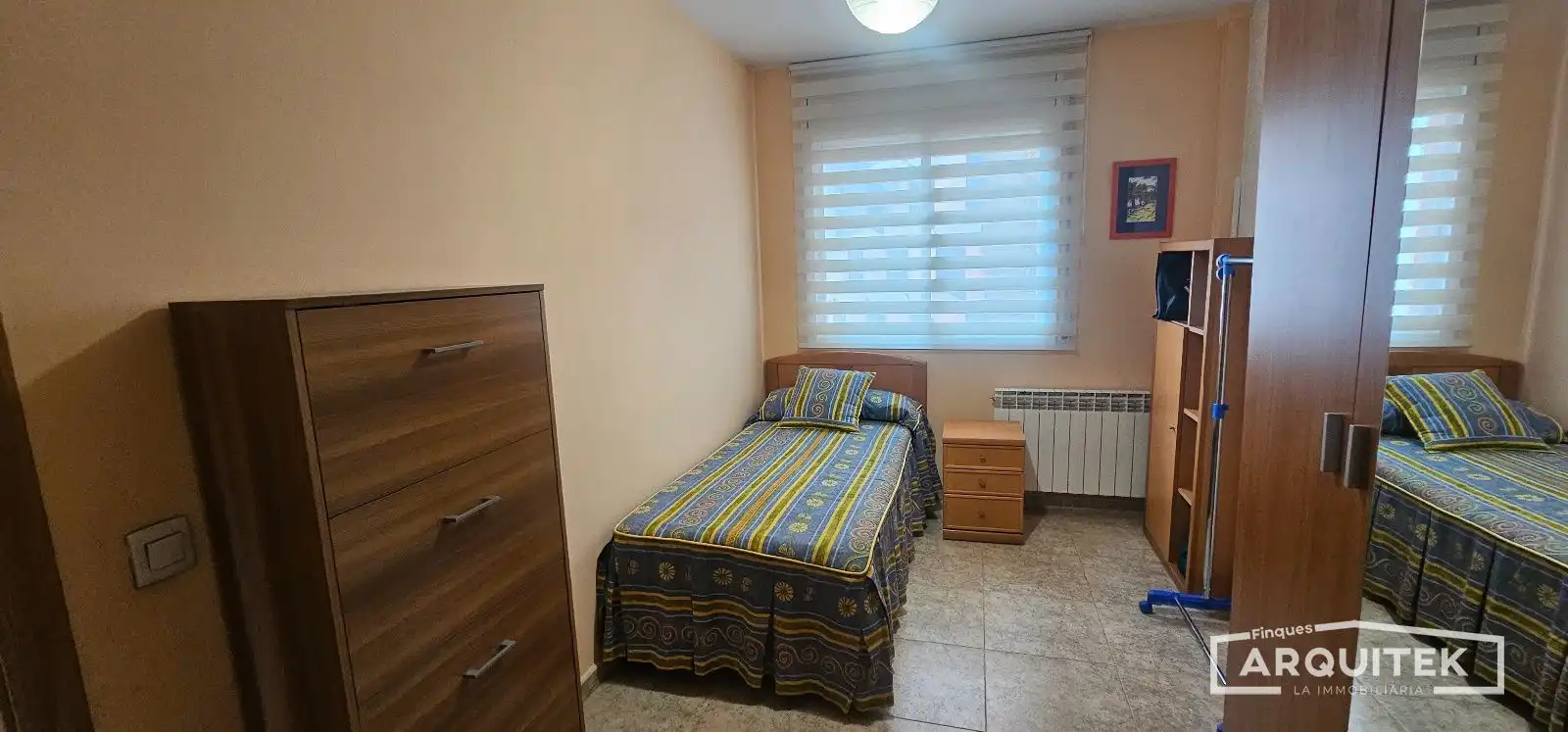 Habitación de Casa adosada en venta en Torrefarrera con Aire acondicionado, Calefacción y Jardín privado